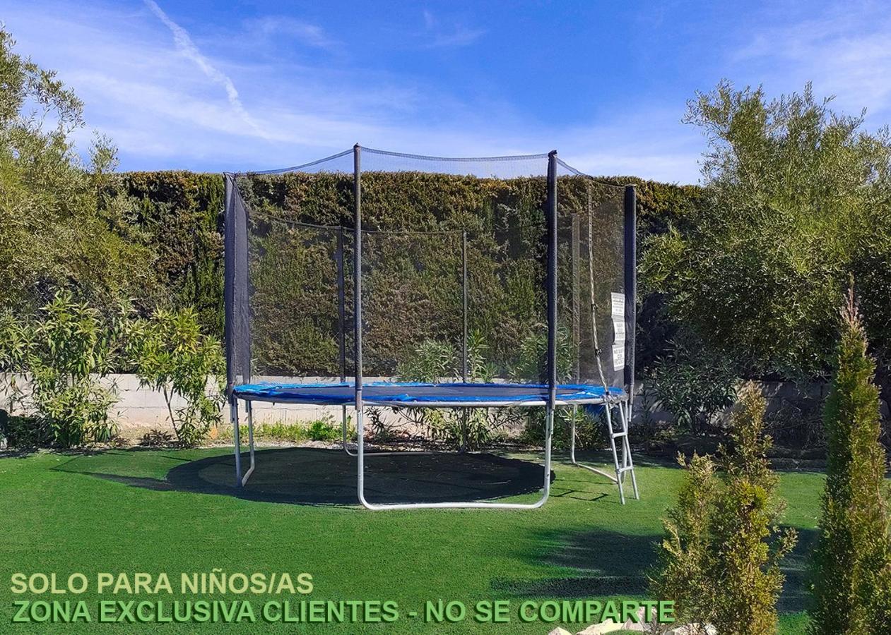 Villa Capricho De Luna Caparacena Екстер'єр фото