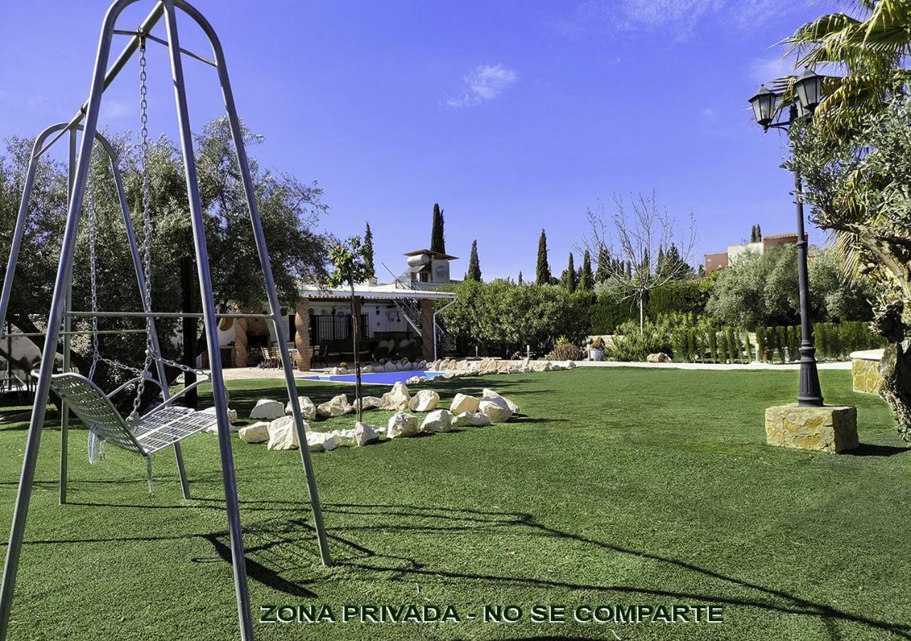 Villa Capricho De Luna Caparacena Екстер'єр фото