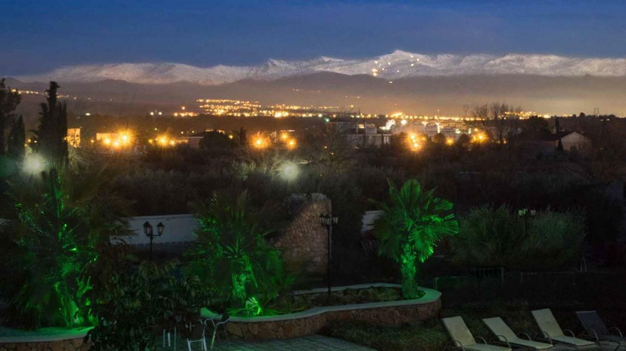 Villa Capricho De Luna Caparacena Екстер'єр фото